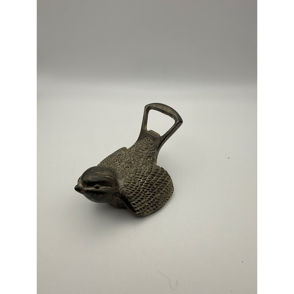 Vintage Cast Metal Bird Bottle Opener Silver Tone Figural Sparrow Paperweight - Picture 2 of 3
